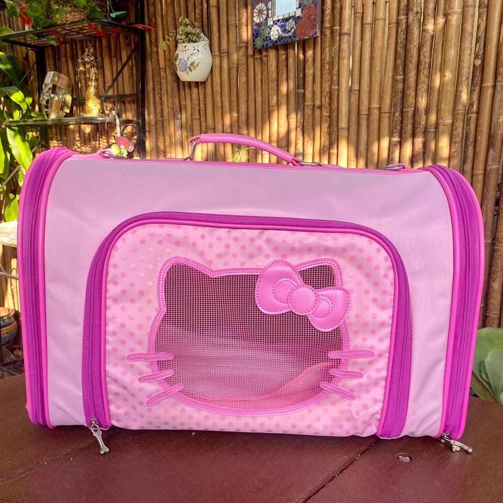 Hello Kitty Small Pet Travel Carrier